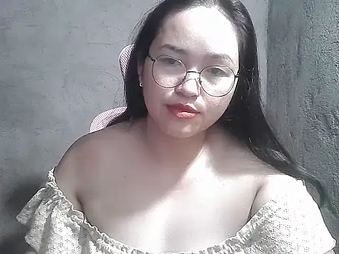 wildchinita00 online show from 06-19-26, 09:20