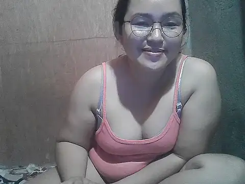 Snapshot of wildchinita00 chatting on 02-21-26, 12:56 wildchinita00 online show from 02-21-26, 12:56
