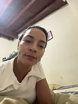 yesica2507 online show from 03-03-26, 10:39