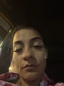 yesica2507 online show from 03-18-26, 11:59