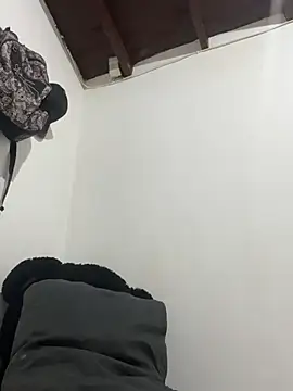 yesica2507 online show from 06-10-26, 10:55