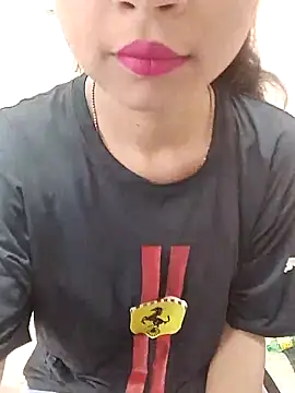 Snapshot of Anamika_Singh0 chatting on 06-21-26, 06:19 Anamika Singh0 online show from 06-21-26, 06:19