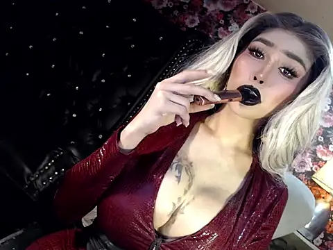 Snapshot of goddesspakshit chatting on 06-14-26, 04:14 goddesspakshit online show from 06-14-26, 04:14