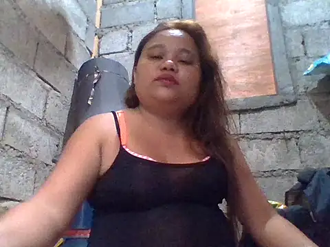 Snapshot of sweetlyn31 chatting on 06-05-26, 06:52 sweetlyn31 online show from 06-05-26, 06:52