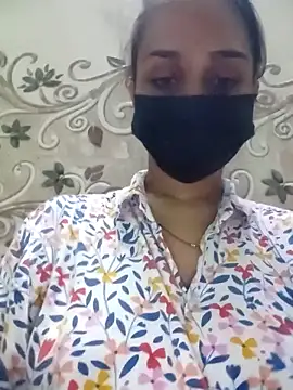 Snapshot of Vandana122 chatting on 05-12-26, 10:54 Vandana122 online show from 05-12-26, 10:54