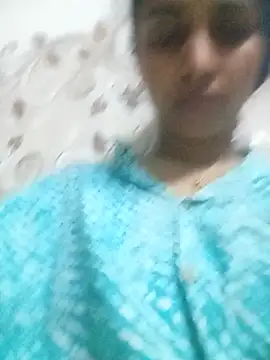 Snapshot of Vandana122 chatting on 06-12-26, 10:02 Vandana122 online show from 06-12-26, 10:02