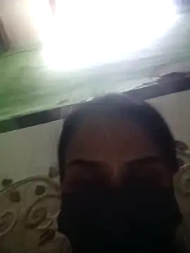 Snapshot of Vandana122 chatting on 05-05-26, 11:02 Vandana122 online show from 05-05-26, 11:02