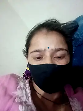 Snapshot of Vandana122 chatting on 03-26-26, 06:06 Vandana122 online show from 03-26-26, 06:06