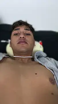 Alejandroml2 online show from 04-08-26, 07:54