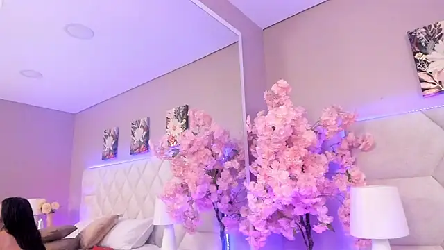 Bianca Monroe  online show from 04-16-26, 09:39