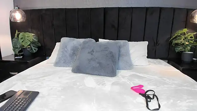Bianca Monroe  online show from 07-13-26, 07:24