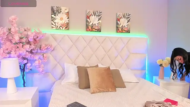 Bianca Monroe  online show from 04-01-26, 08:28