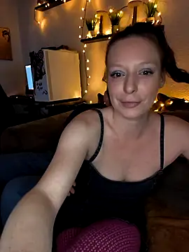 Snapshot of ZaramourXMrX chatting on 03-03-26, 08:49 ZaramourXMrX online show from 03-03-26, 08:49