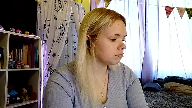 Snapshot of Karengilgun chatting on 02-23-26, 02:17 Karengilgun online show from 02-23-26, 02:17