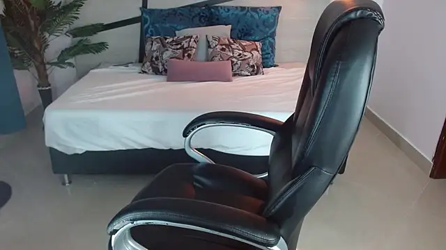 Anne blake online show from 04-27-26, 12:14