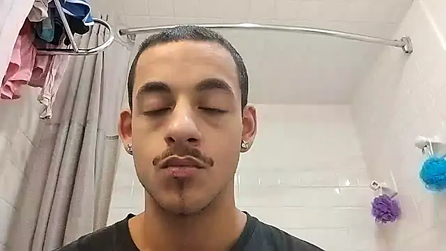 momo0208 online show from 02-19-26, 04:37