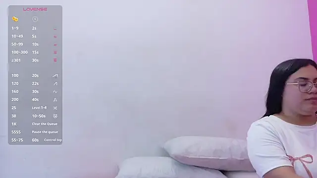 curvybuffgirllll online show from 03-11-26, 08:03