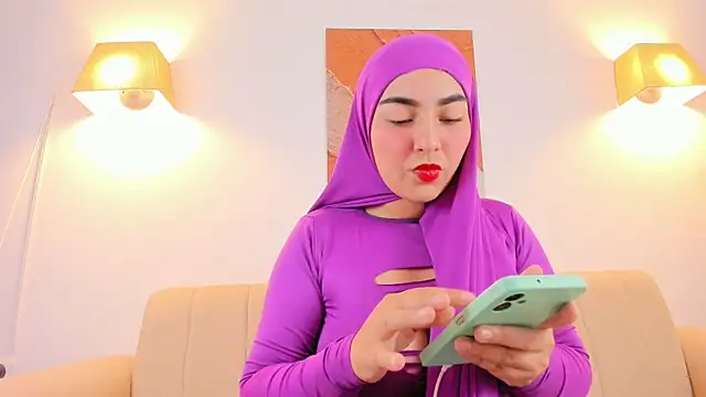 Malika Noor online show from 04-15-26, 03:16