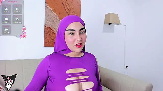 Malika Noor online show from 05-30-26, 03:17