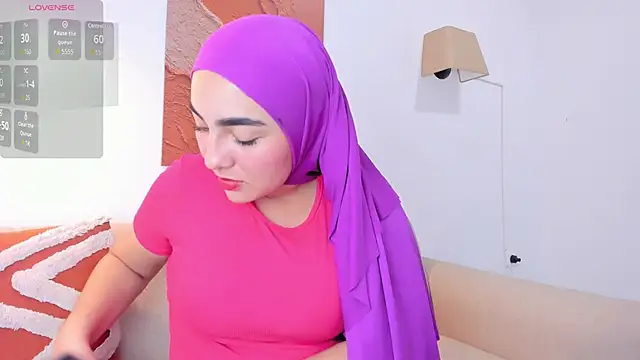 Malika Noor online show from 05-26-26, 02:59