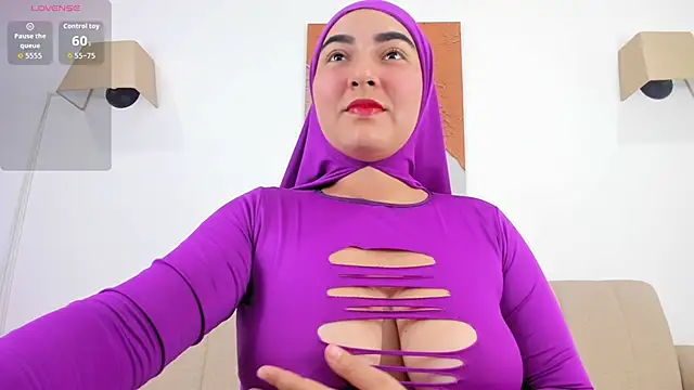 Malika Noor online show from 04-12-26, 03:37