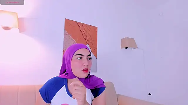 Malika Noor online show from 07-18-26, 02:36