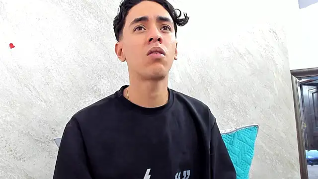 Snapshot of Mick-lollipop chatting on 02-21-26, 07:27 Mick-lollipop online show from 02-21-26, 07:27