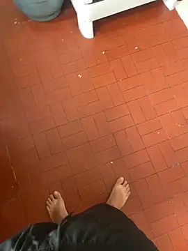 Snapshot of Exclusiveboy69 chatting on 03-31-26, 04:20 Exclusiveboy69 online show from 03-31-26, 04:20