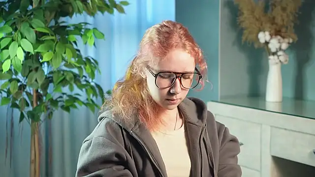 Snapshot of AmalElway chatting on 02-25-26, 09:09 AmalElway online show from 02-25-26, 09:09