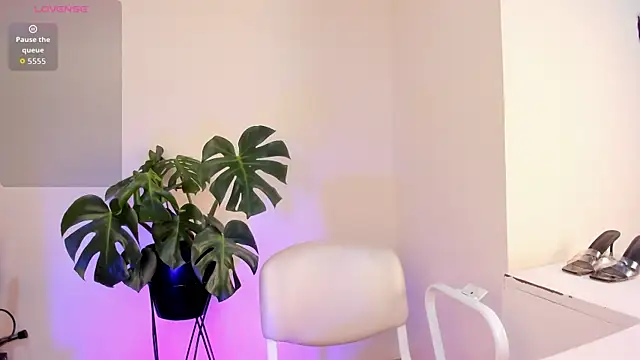 Emma Dancer online show from 07-16-26, 01:30