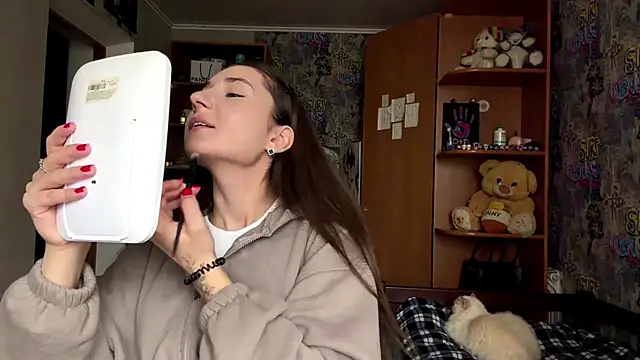 poly princess online show from 04-03-26, 08:21