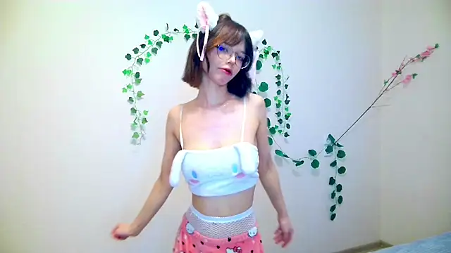 Kate Mooss online show from 03-08-26, 03:26