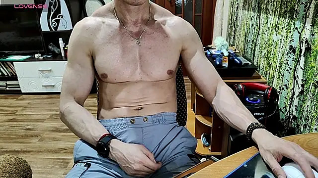 Snapshot of Carl_ice chatting on 05-04-26, 06:44 Carl ice online show from 05-04-26, 06:44