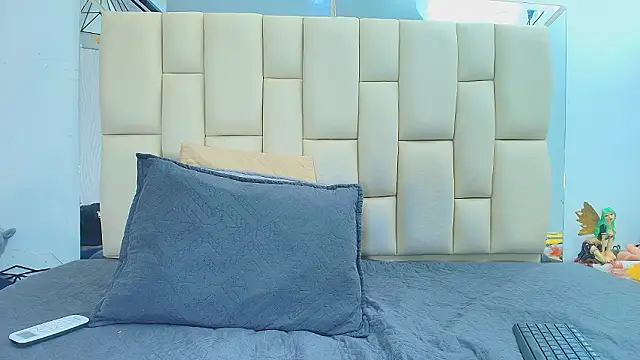 Snapshot of Lana_Sliim chatting on 03-05-26, 12:13 Lana Sliim online show from 03-05-26, 12:13