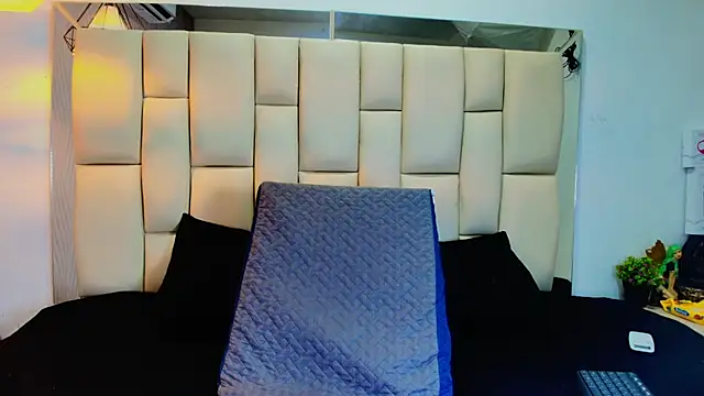 Snapshot of Lana_Sliim chatting on 03-24-26, 12:16 Lana Sliim online show from 03-24-26, 12:16