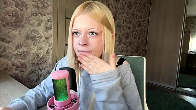 JeneeBIanks online show from 03-22-26, 12:07