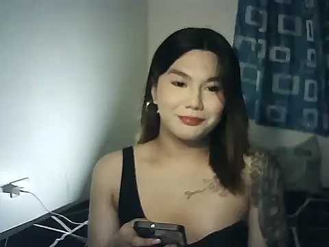 xNaughtymilesx online show from 04-18-26, 01:46