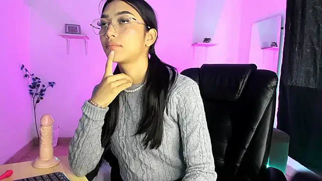 jaulyn 18 online show from 03-20-26, 12:06