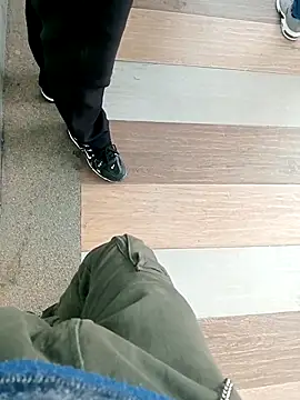 Snapshot of Damiianm chatting on 02-25-26, 01:11 Damiianm online show from 02-25-26, 01:11