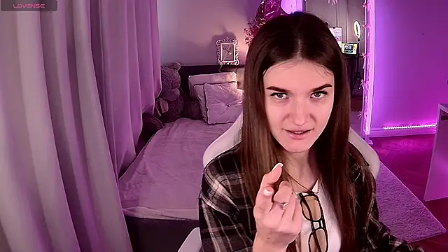 Snapshot of Ann_Wood chatting on 03-04-26, 07:27 Ann Wood online show from 03-04-26, 07:27