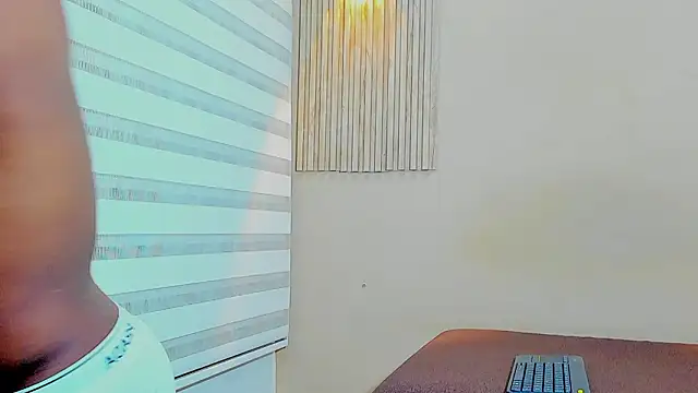 CHARLIE WALKERR online show from 03-12-26, 07:40