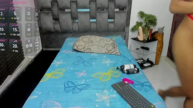 valeriavelasquez online show from 03-04-26, 09:11