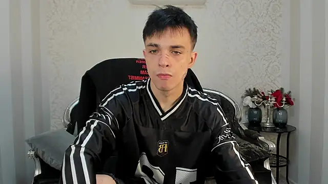 ClarkBev online show from 04-03-26, 05:36