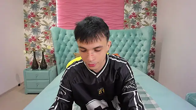 ClarkBev online show from 04-04-26, 07:04