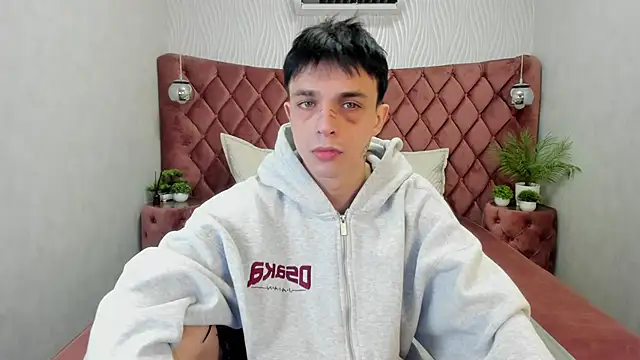 ClarkBev online show from 04-15-26, 06:19