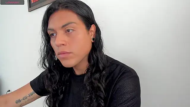 Jess Hoffman online show from 04-08-26, 01:56