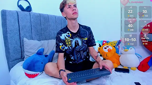 Snapshot of Callum_777 chatting on 03-04-26, 05:37 Callum 777 online show from 03-04-26, 05:37