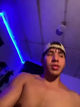 Snapshot of Alejandrososas chatting on 03-28-26, 08:32 Alejandrososas online show from 03-28-26, 08:32