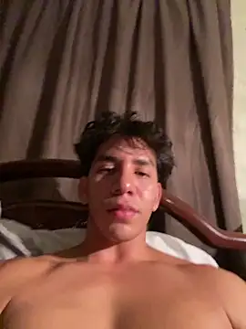 Snapshot of Alejandrososas chatting on 06-14-26, 06:58 Alejandrososas online show from 06-14-26, 06:58