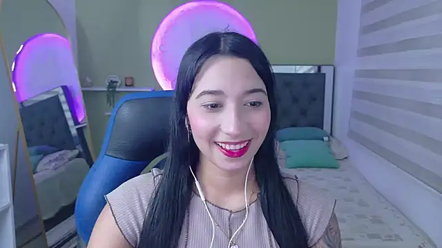 ivvoncute online show from 07-05-26, 01:43